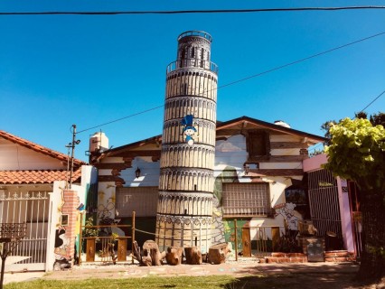 La Torre de Pisa, ¡también está en Buenos Aires!